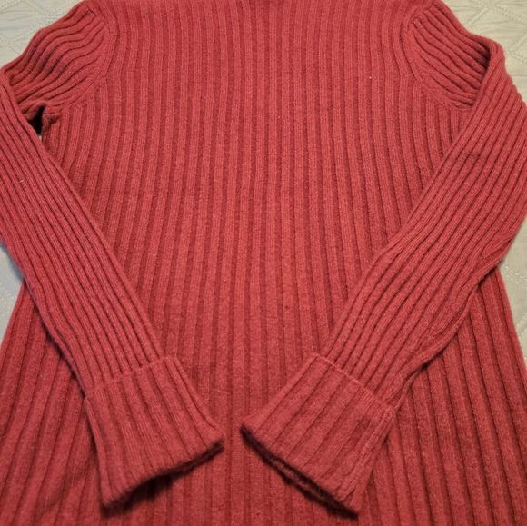 Sutton Studio petite cashmere turtleneck sweater - Picture 2 of 5